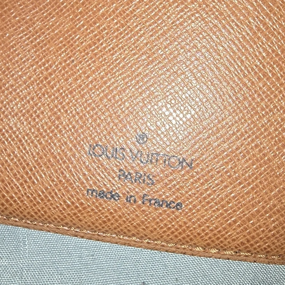 Authentic Louis Vuitton Monogram Card And Currency Wallet